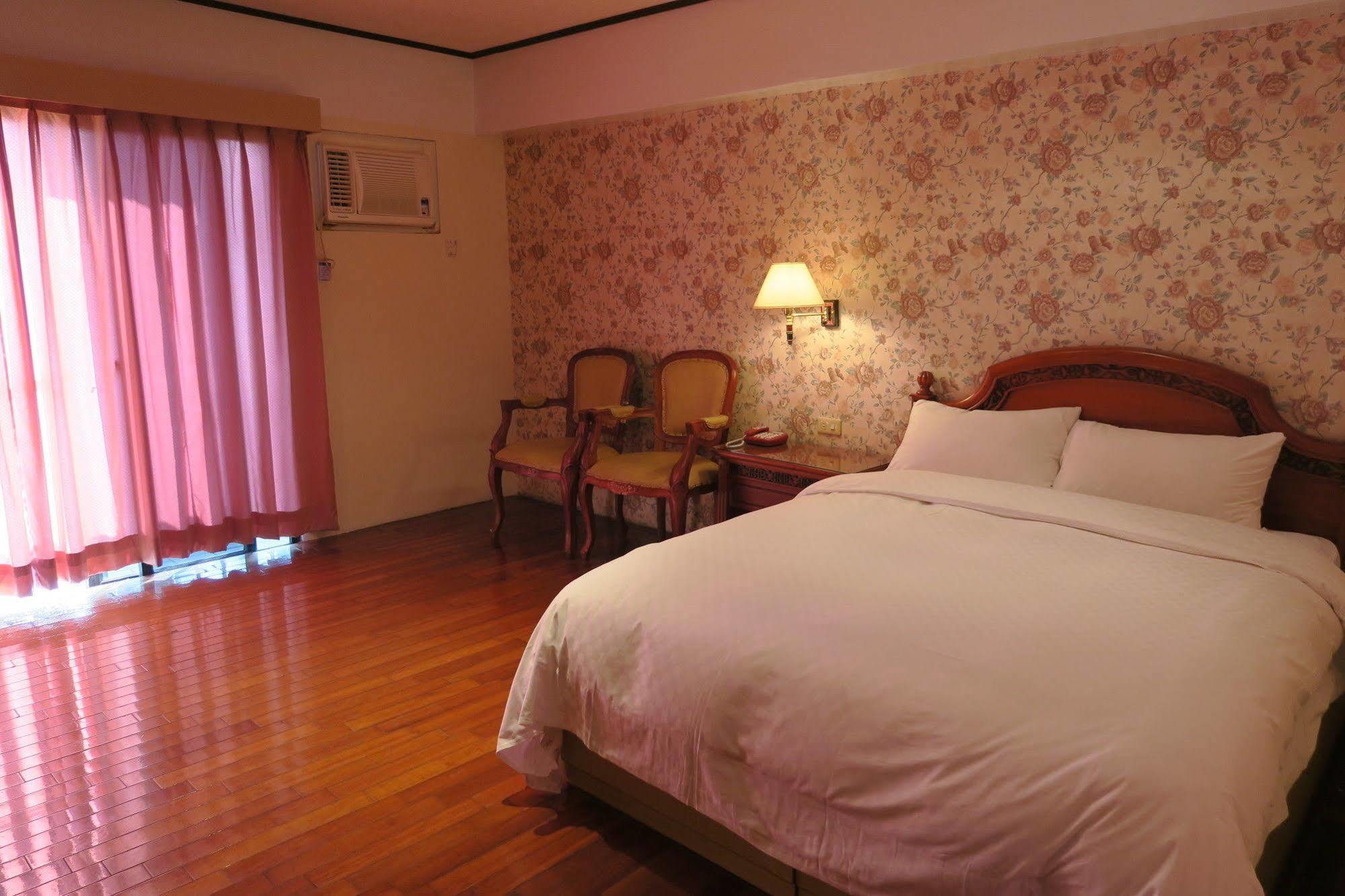 Champagne Hotel Csiaohszi Kültér fotó