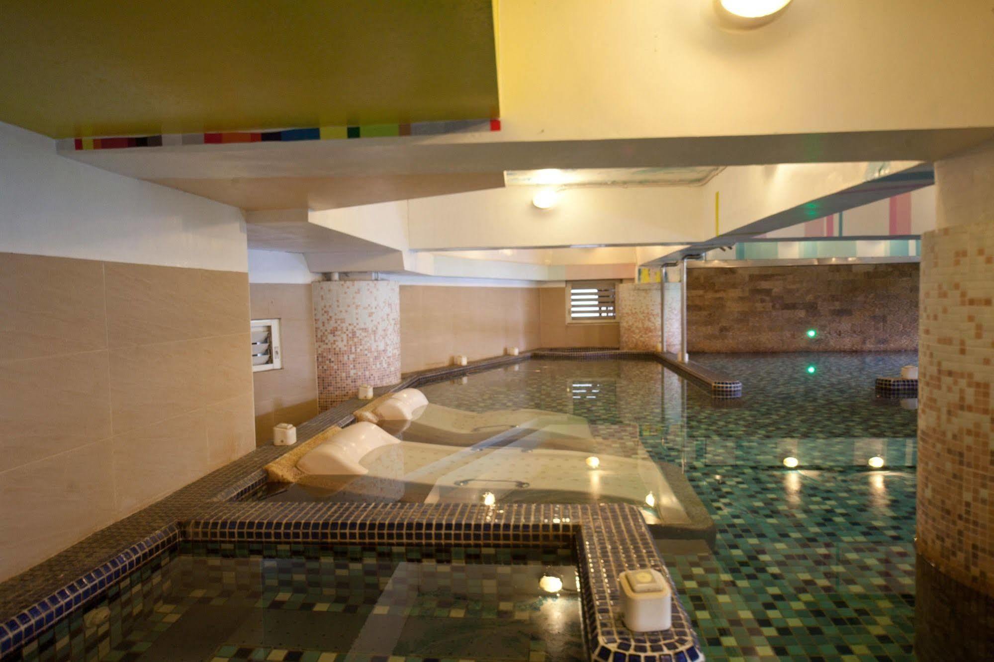 Champagne Hotel Csiaohszi Kültér fotó